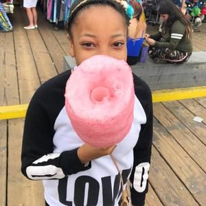 Meet your Posher, Ajaneh